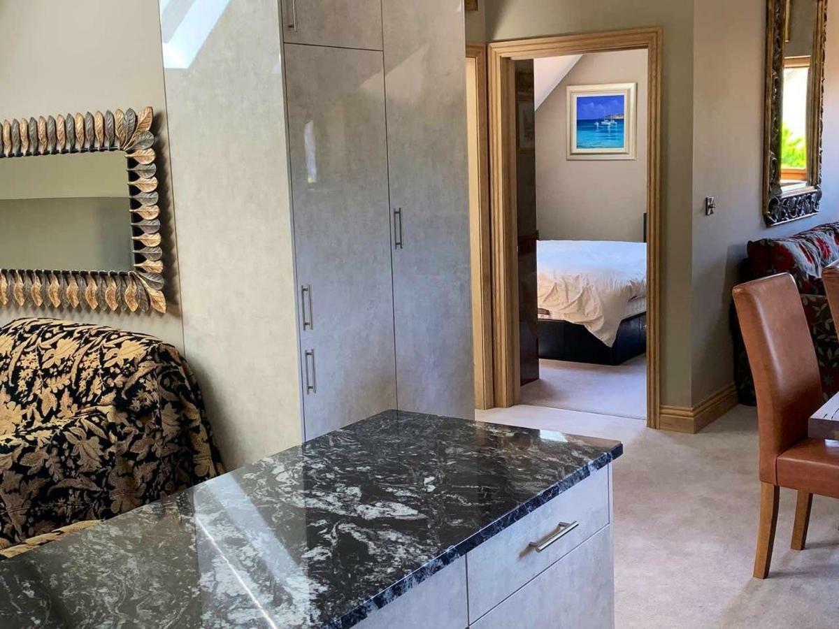 NailseaLuxurious Private Coach House别墅 外观 照片